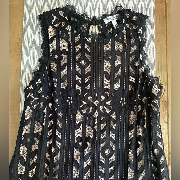 Black Sleeveless Lace Dress w/Tan Lining - Picture 3 of 14